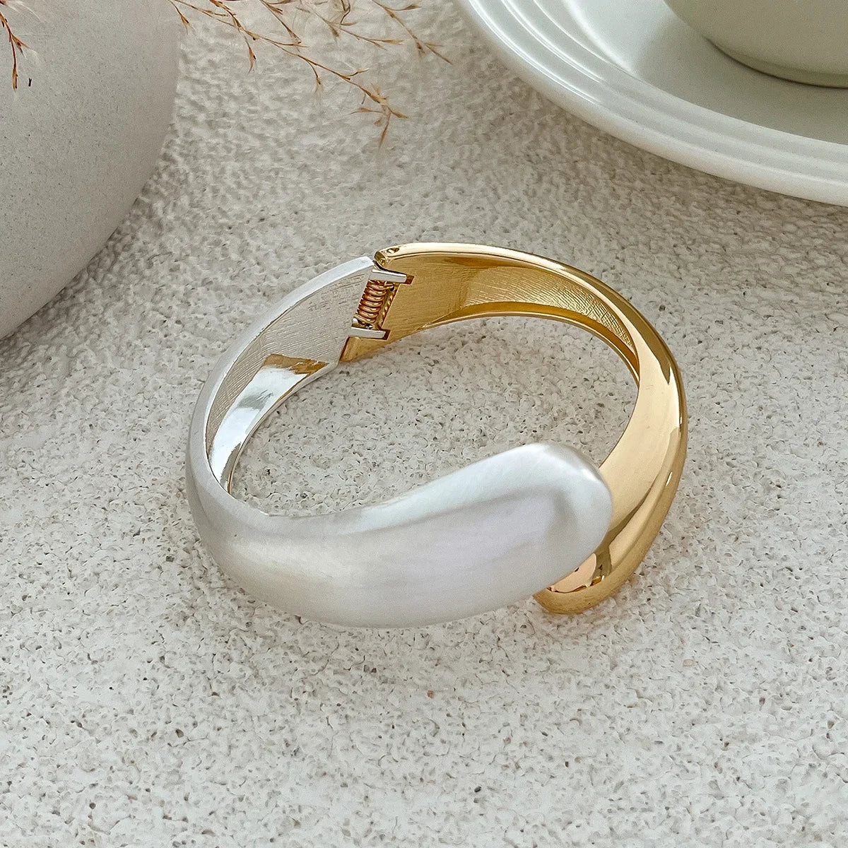 VILOA SOLO ARC BRACELET
