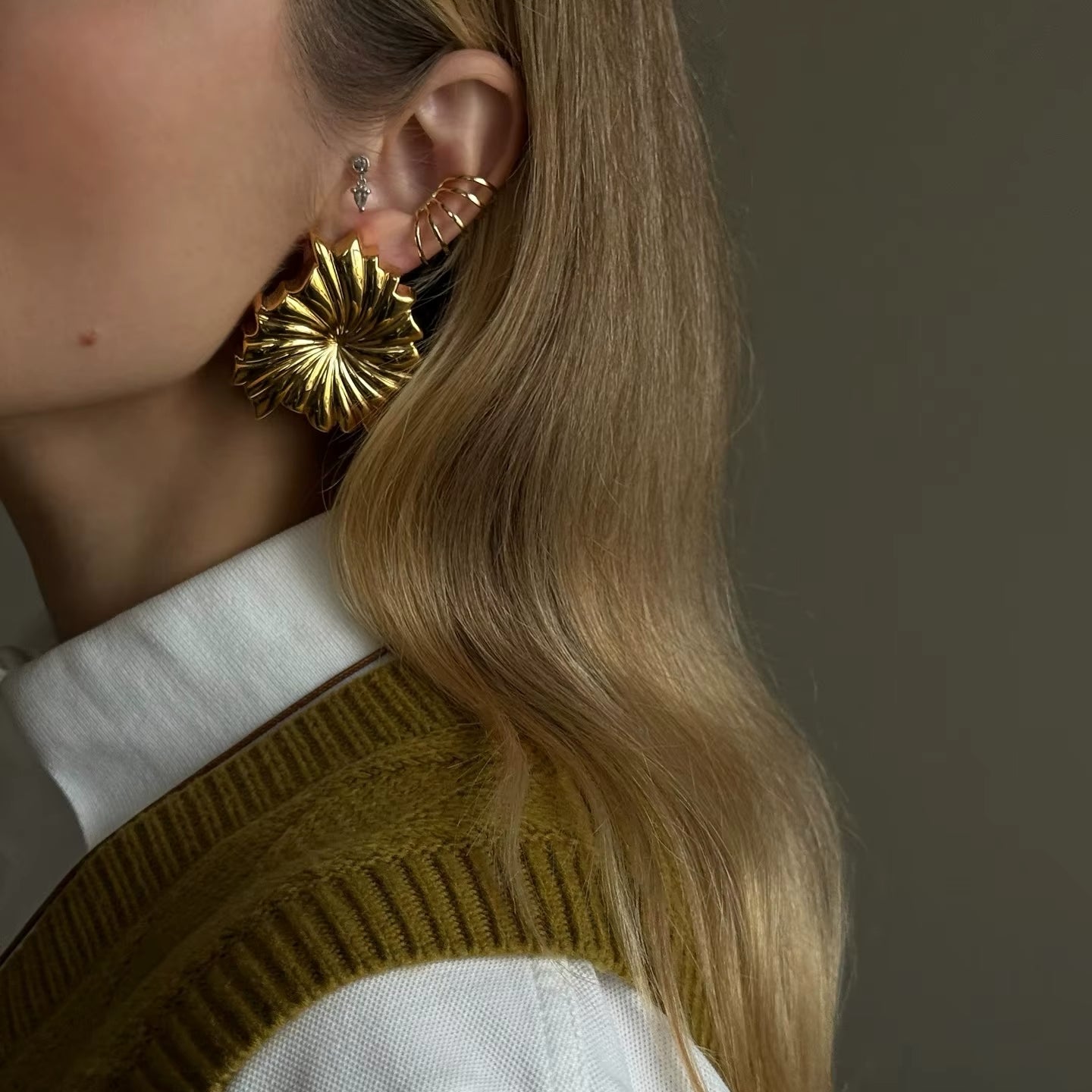 BOTANICA GOLD LEAF SCULPTURAL EARRINGS