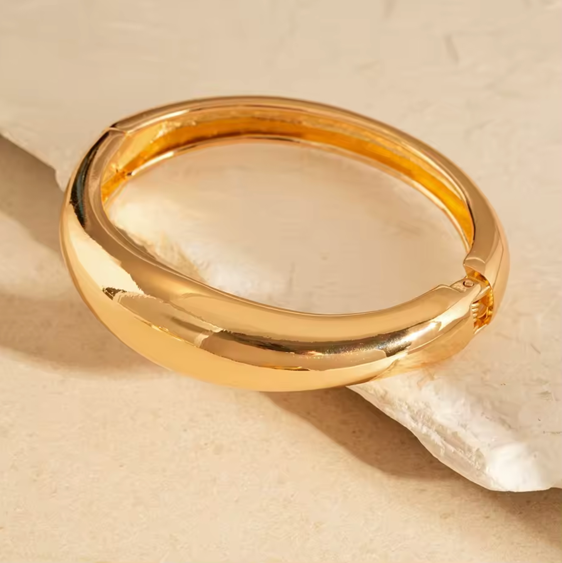 CLASSIC POLISHED CUFF BRACELET
