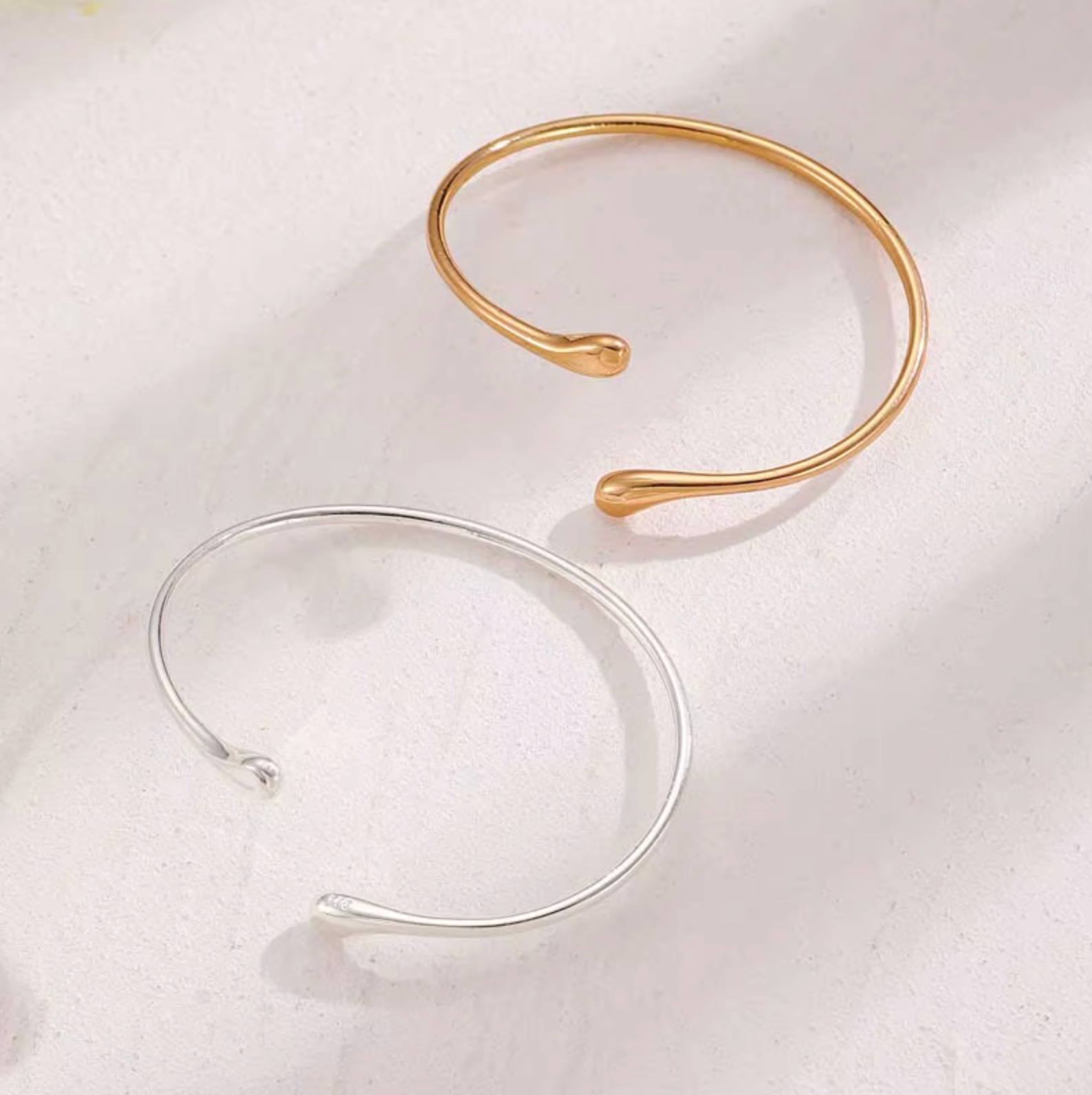 WATER DROP OPEN CUFF BRACELET