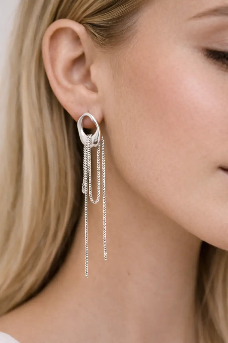 CHUTE SCULPTURAL EARRINGS