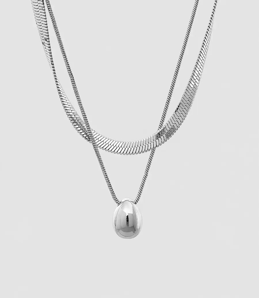 CORE SCULPTURAL PENDANT NECKLACE