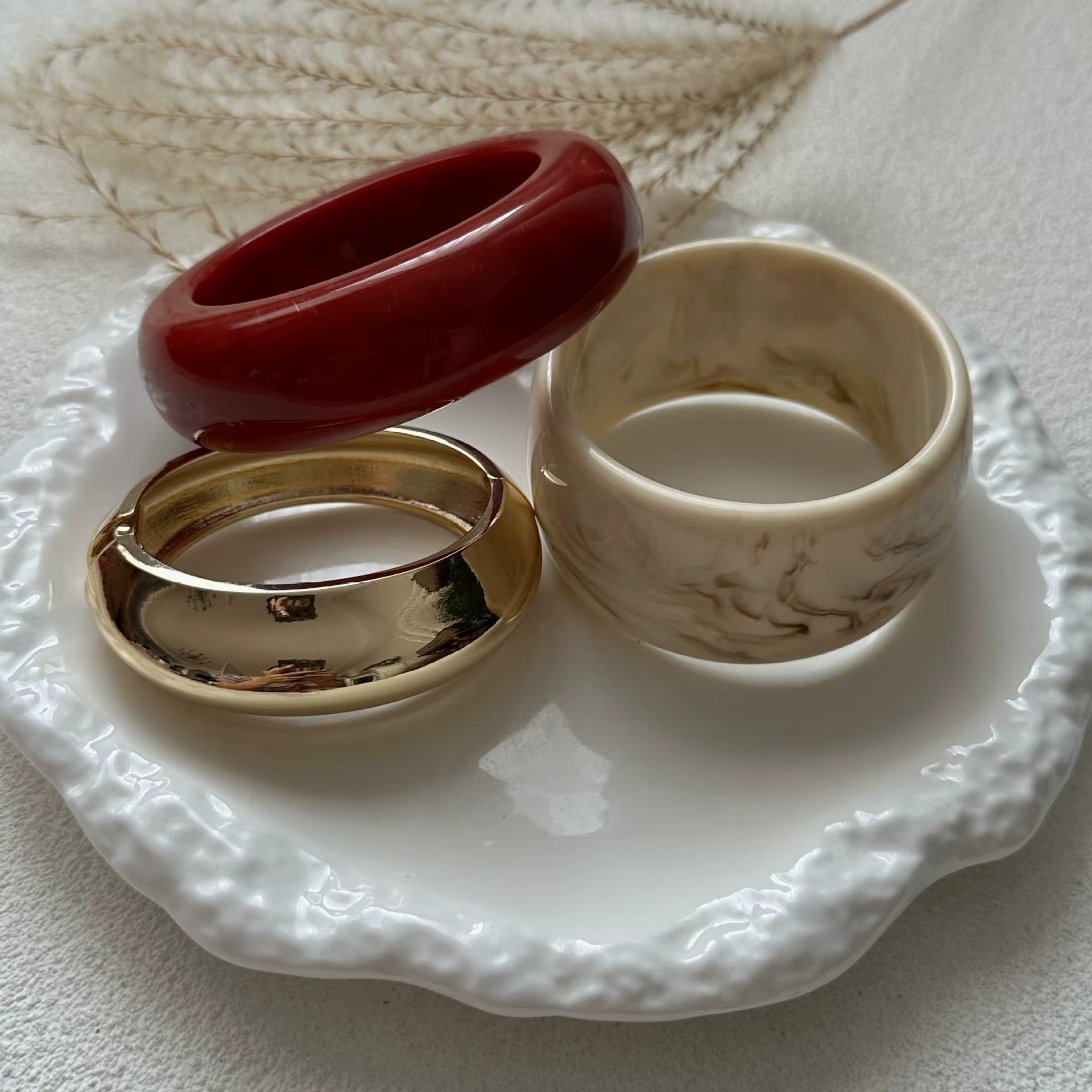 VINTAGE STATEMENT BRACELETS SET