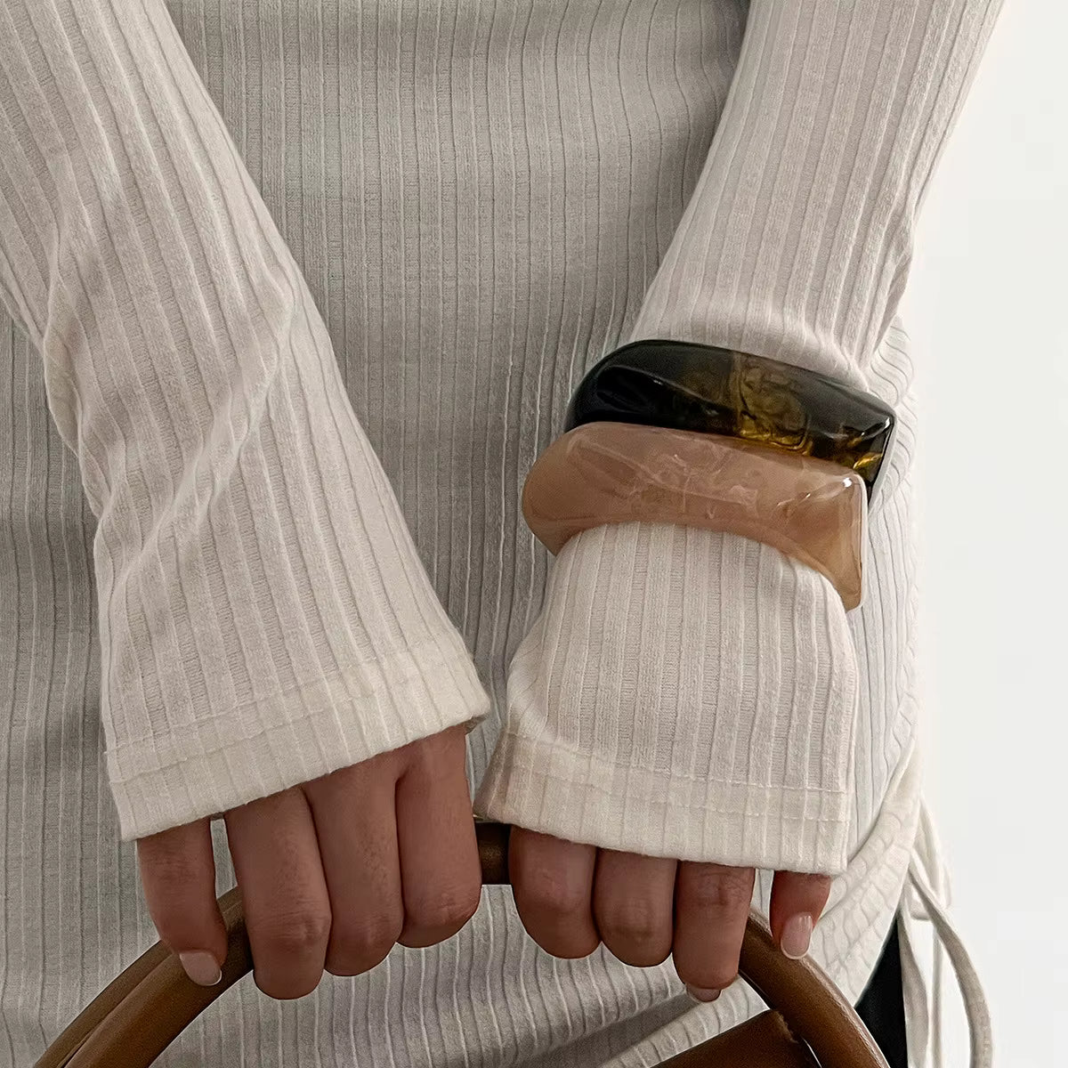 VINTAGE GEOMETRIC RESIN BANGLE BRACELETS SET