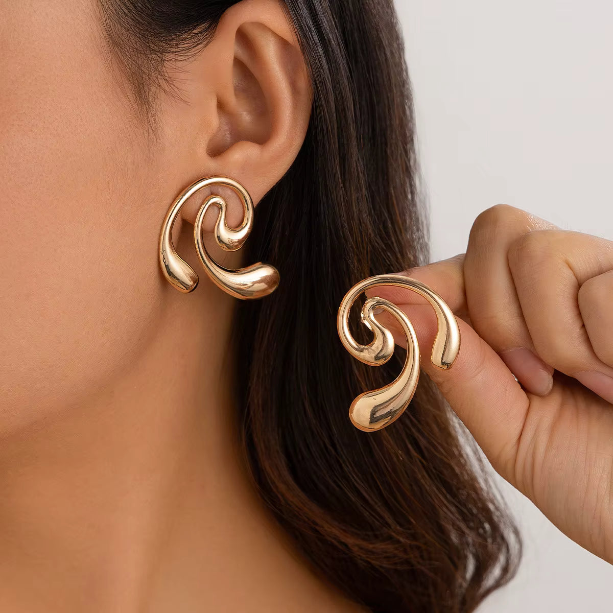 VINTAGE ABSTRACT SWIRL EARRINGS