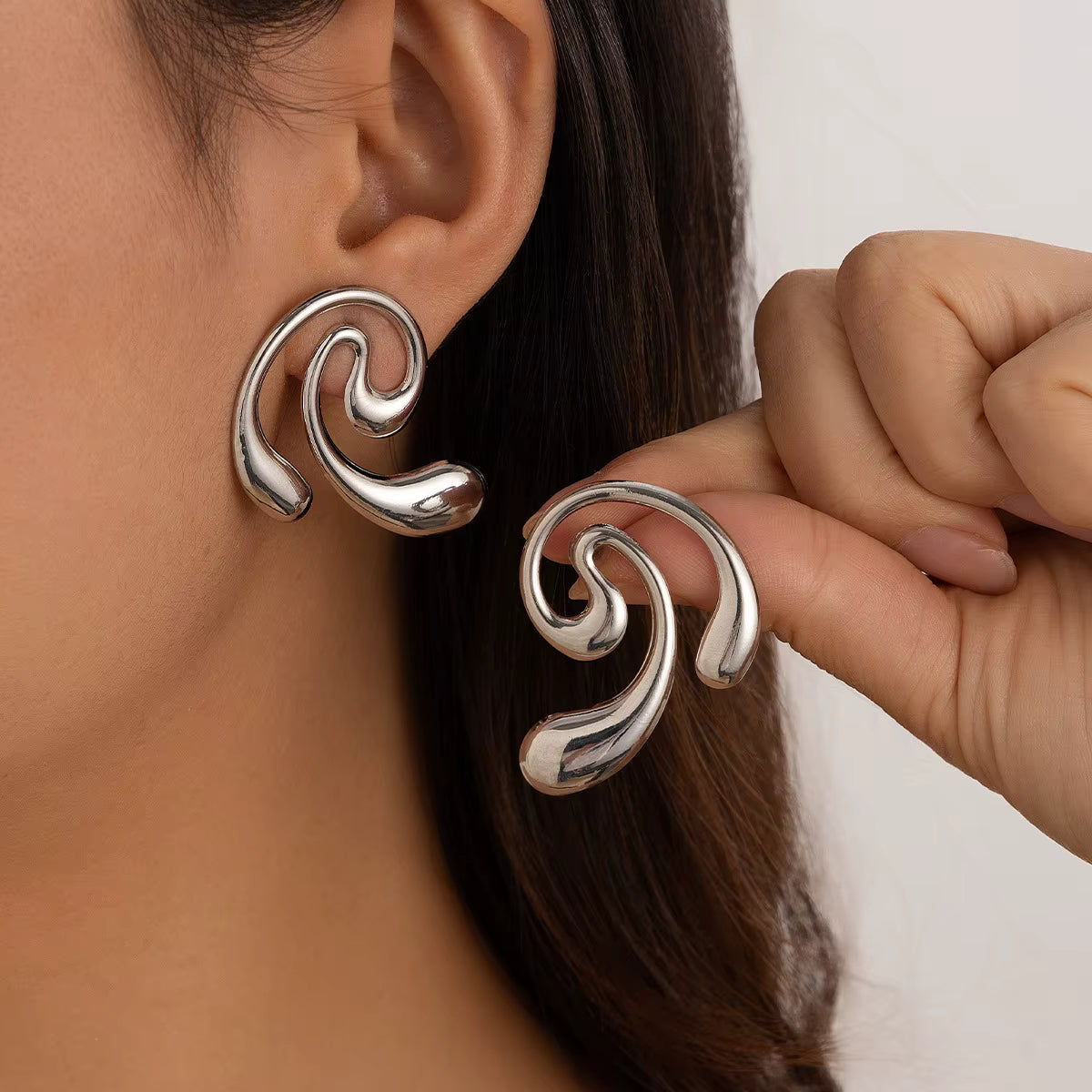 VINTAGE ABSTRACT SWIRL EARRINGS