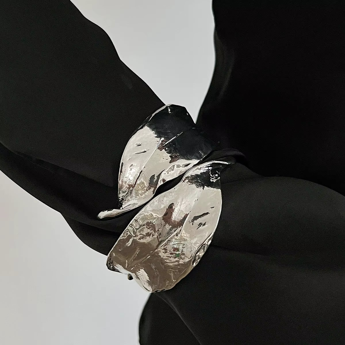 BOTANICA GILDED LEAF SCULPTURAL CUFF BRACELET