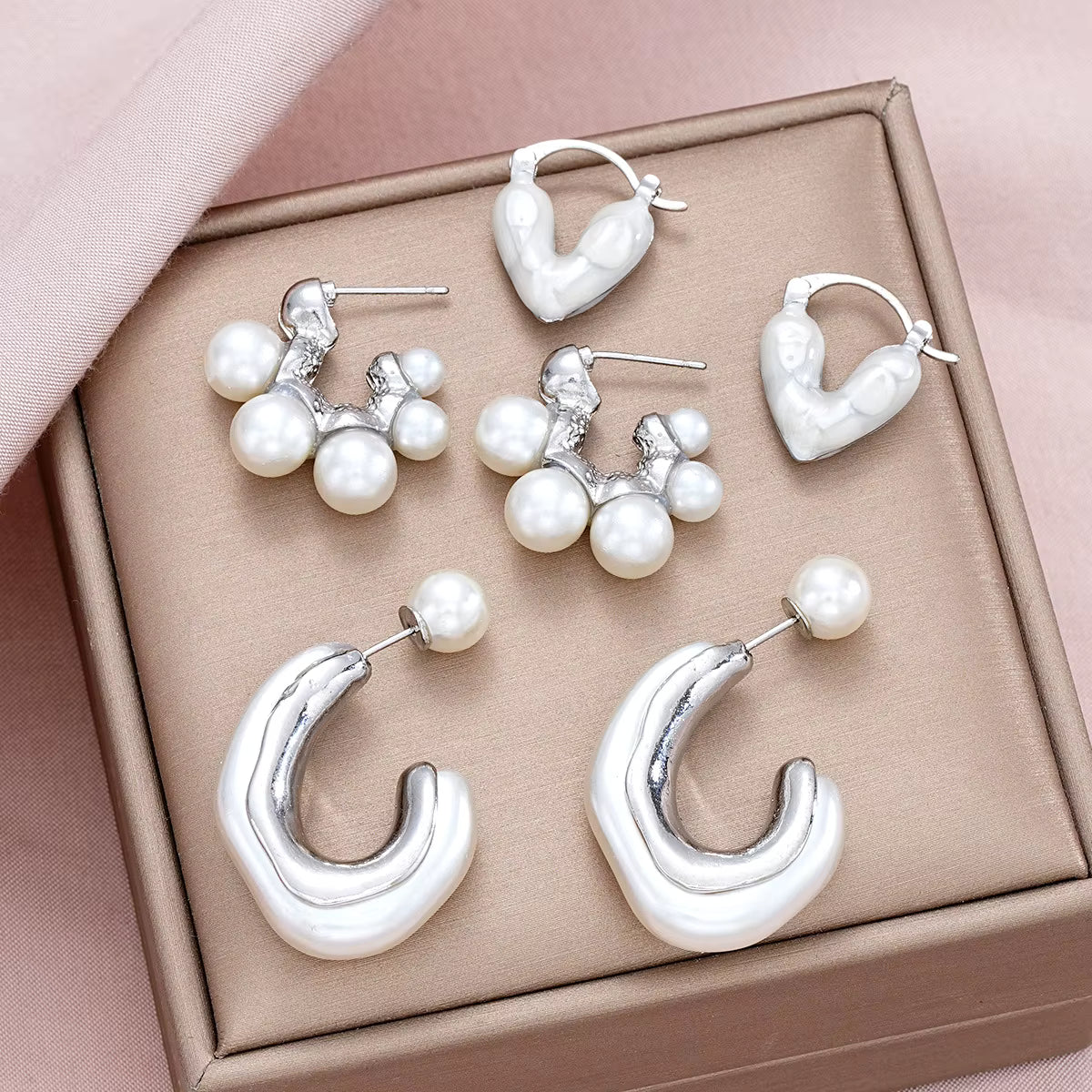 SEA TREASURE PEARL EARRING SET