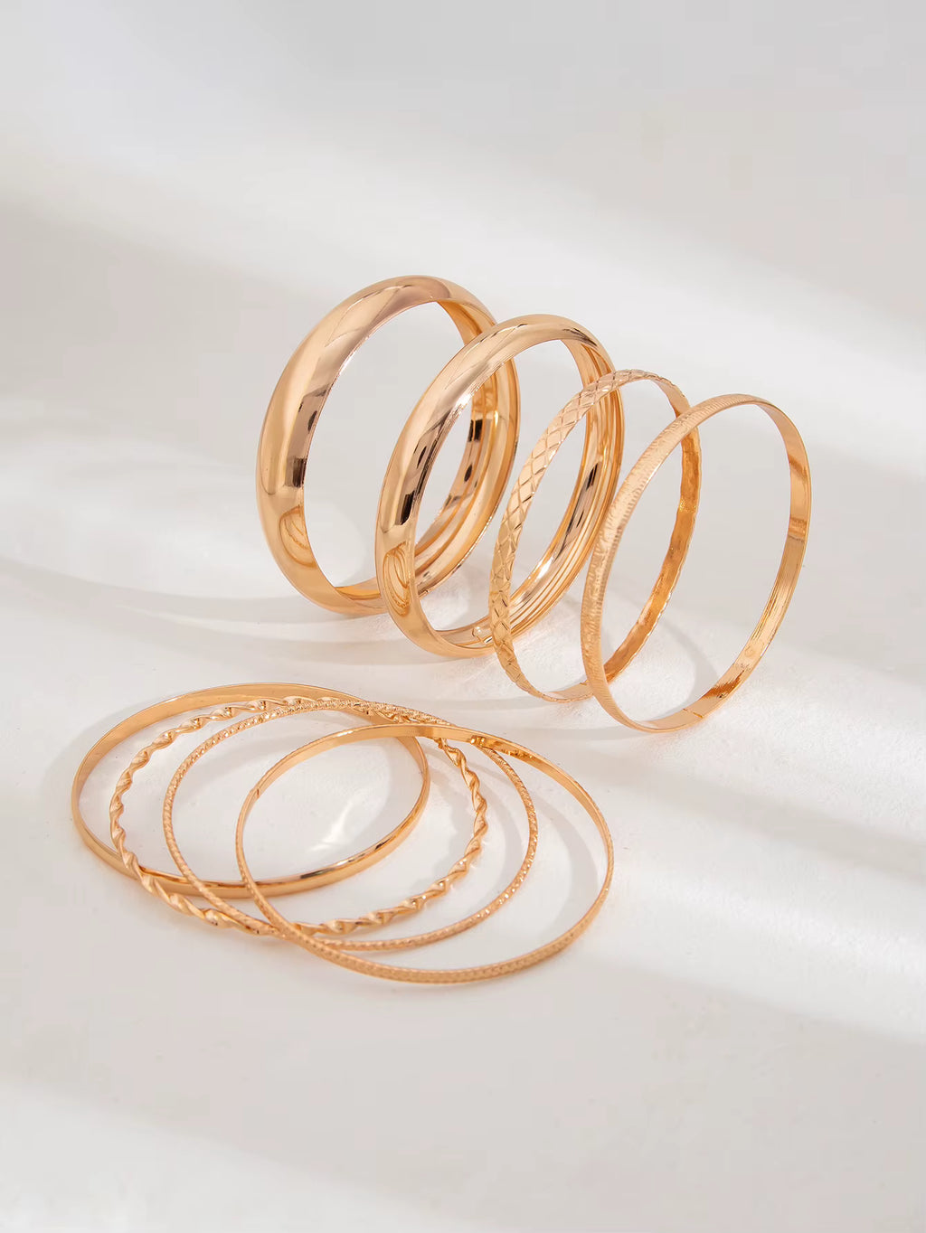 ESSENTIAL GOLD BANGLE BACELETS SET (8 PCS)