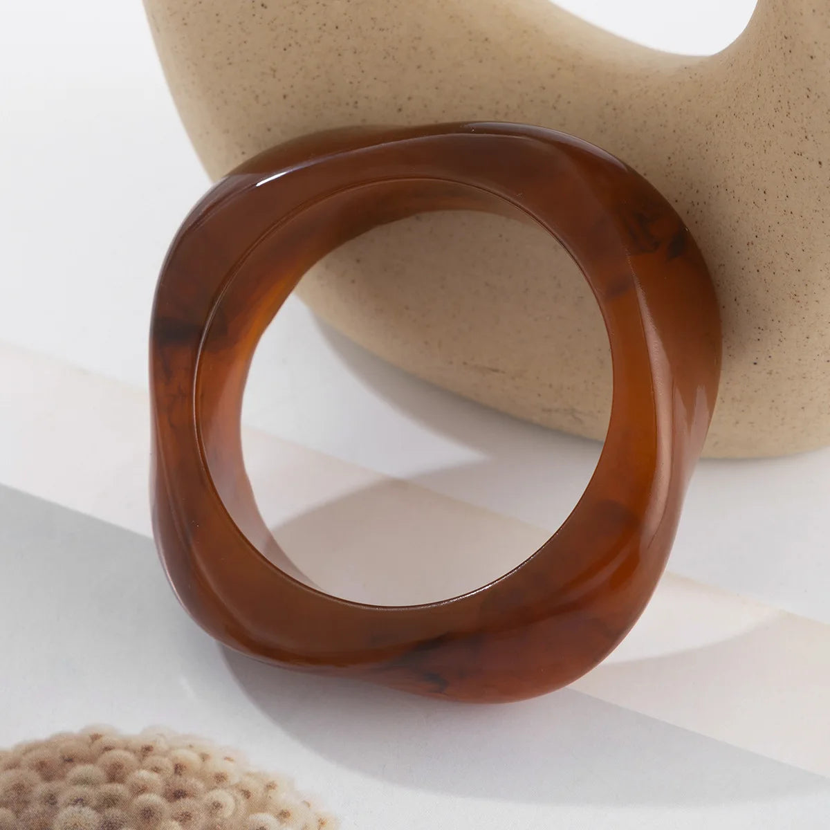 MOLTEN RESIN CUFF