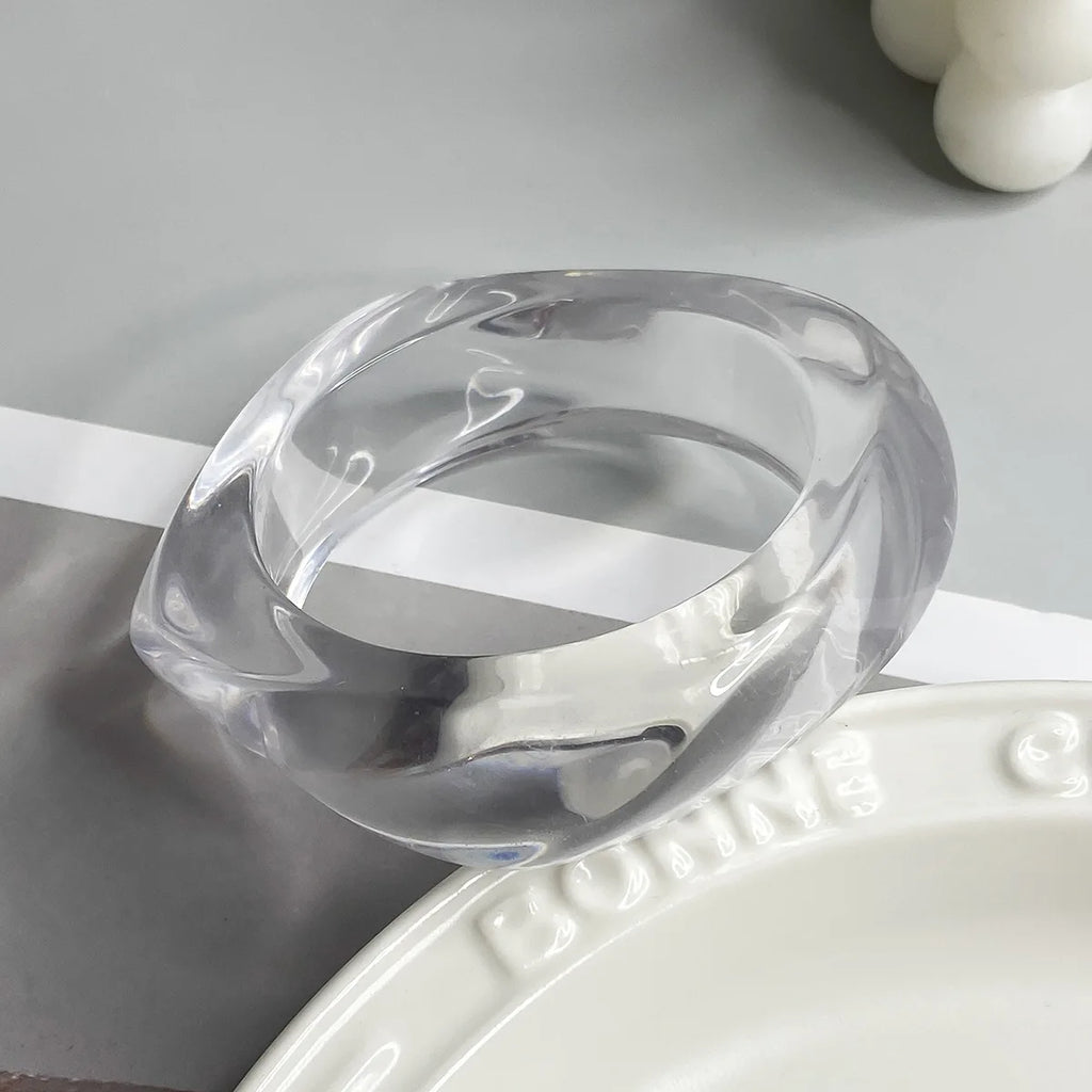 MOLTEN RESIN CUFF