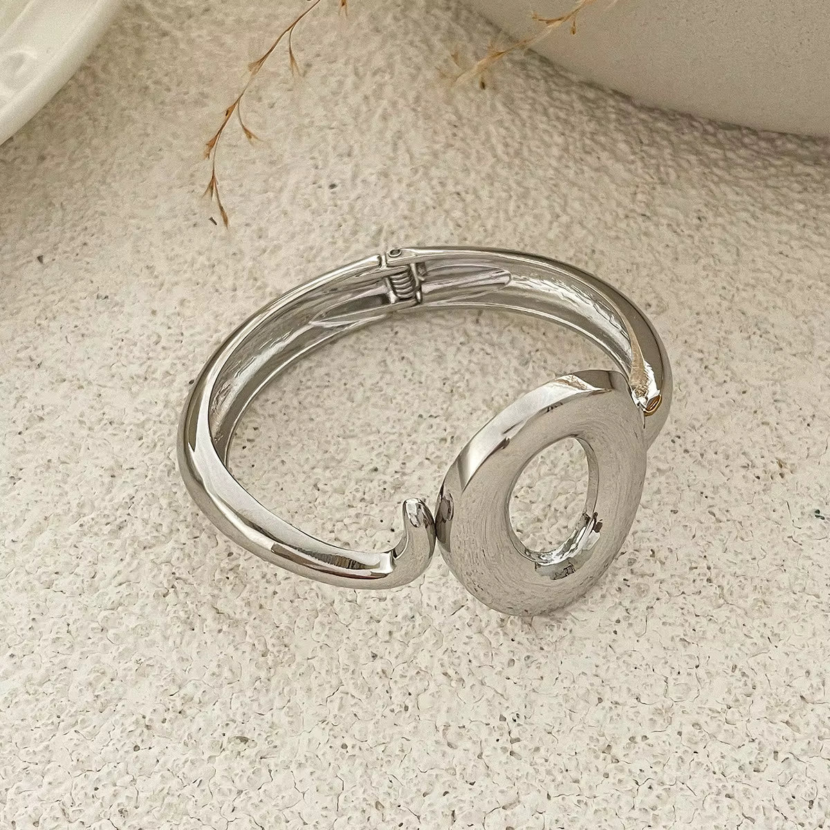 VINTAGE ABSTRACT BRACELET