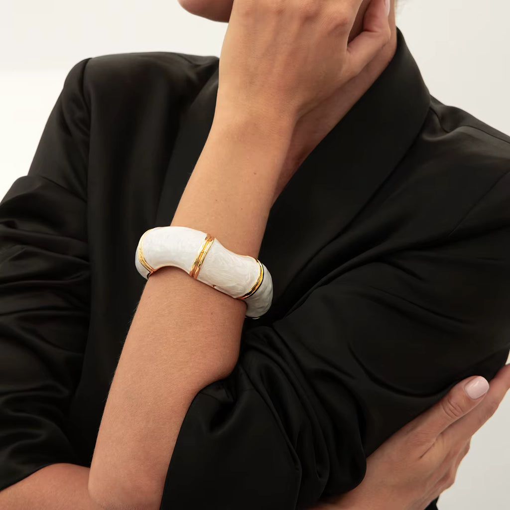 VINTAGE ONYX ENAMEL CUFF BRACELET