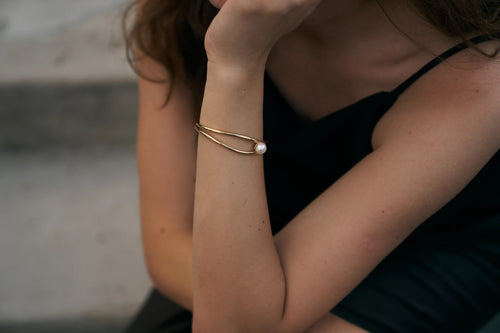 ANCHOR PEARL CUFF BRACELET