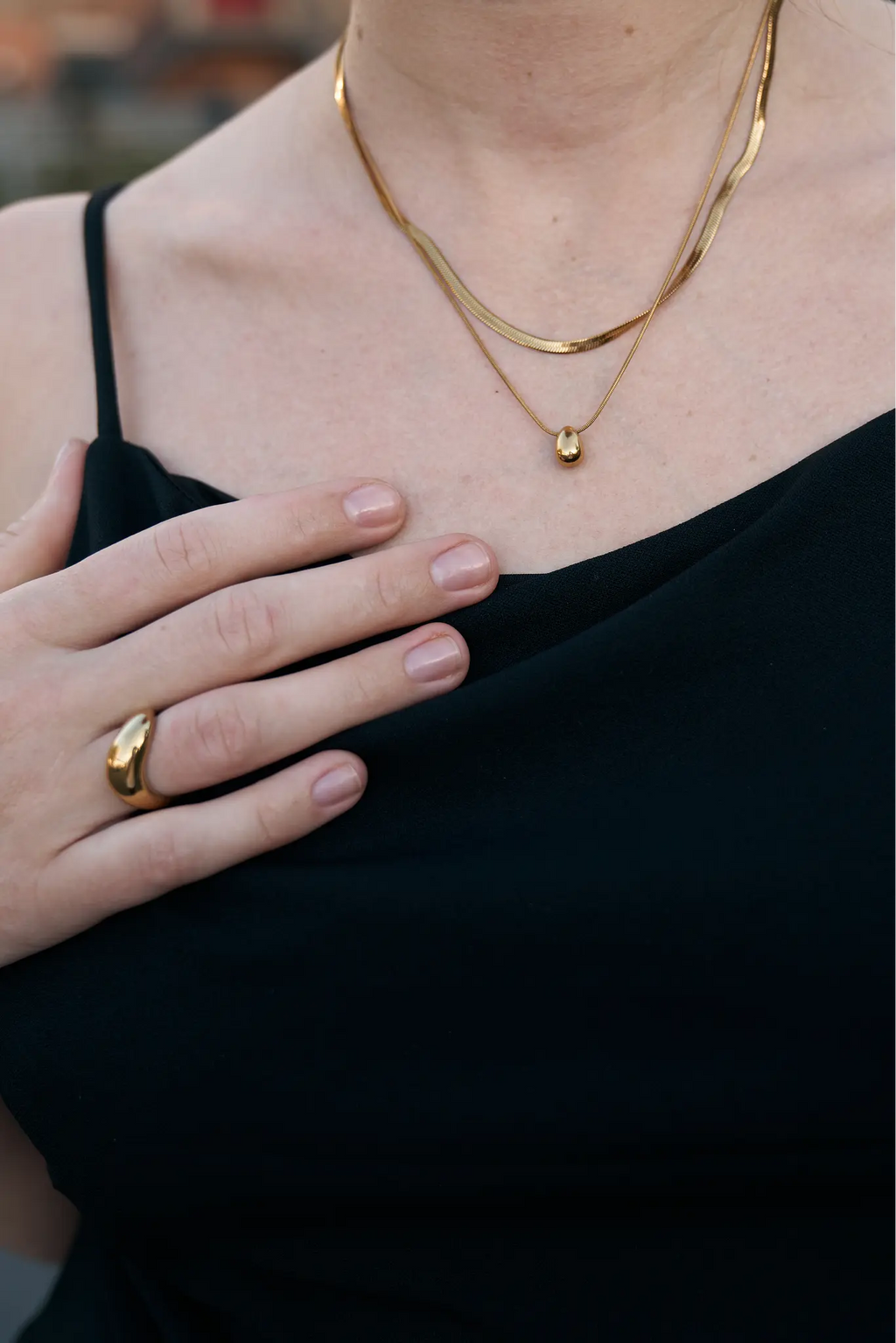 CORE SCULPTURAL PENDANT NECKLACE