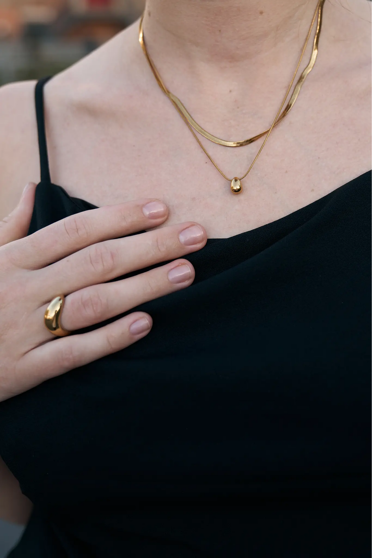 CORE SCULPTURAL PENDANT NECKLACE