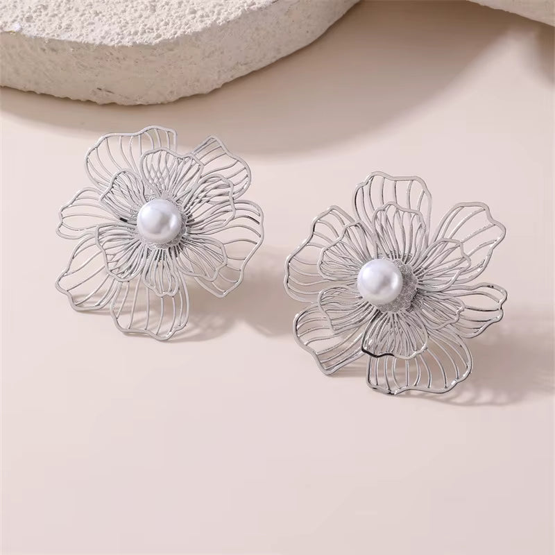 BOTANICA BLOOM LACE STUD EARRINGS