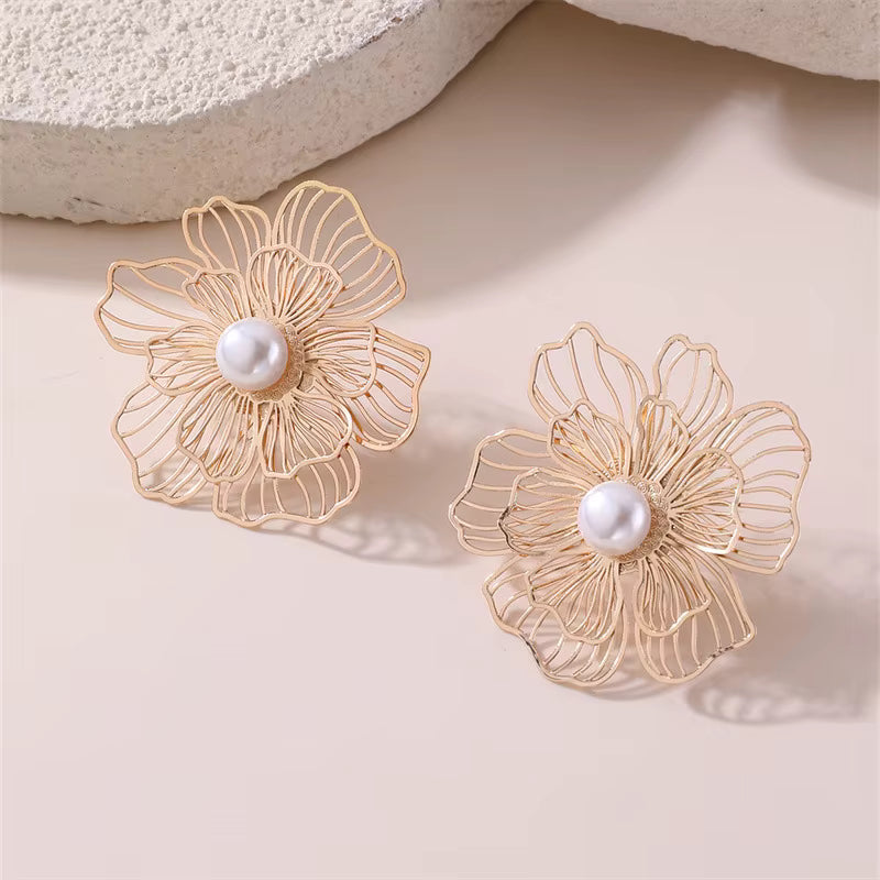 BOTANICA BLOOM LACE STUD EARRINGS