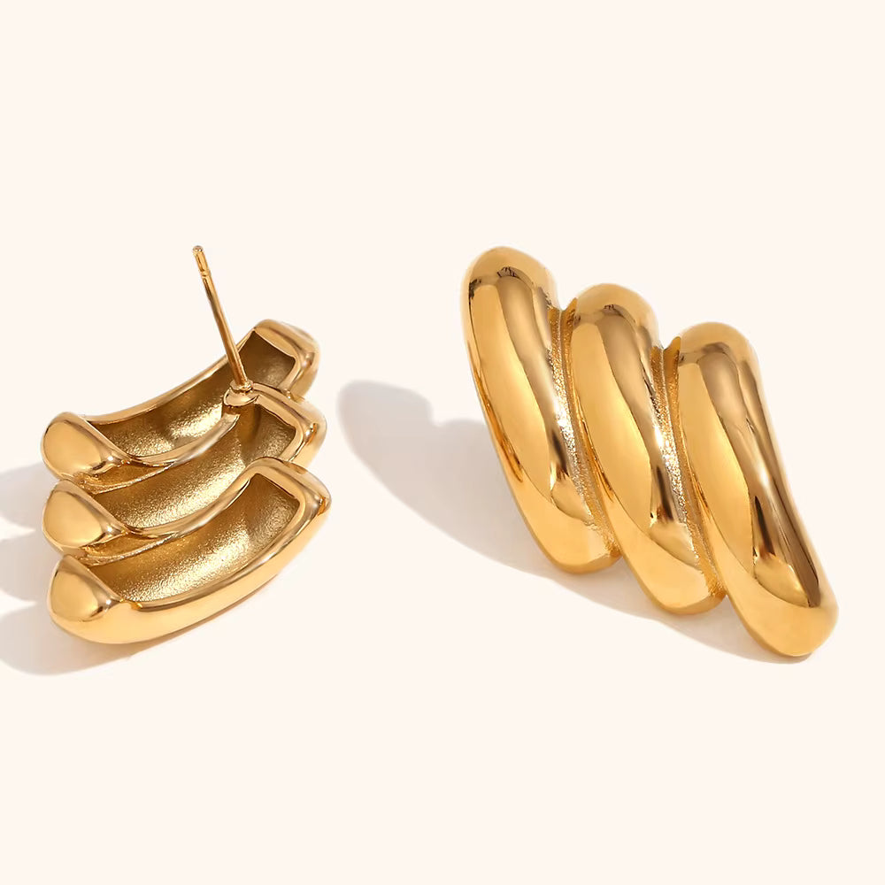 LAYERED GOLD STUD EARRINGS