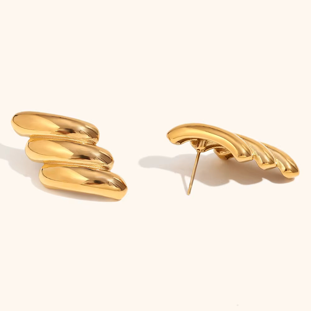 LAYERED GOLD STUD EARRINGS