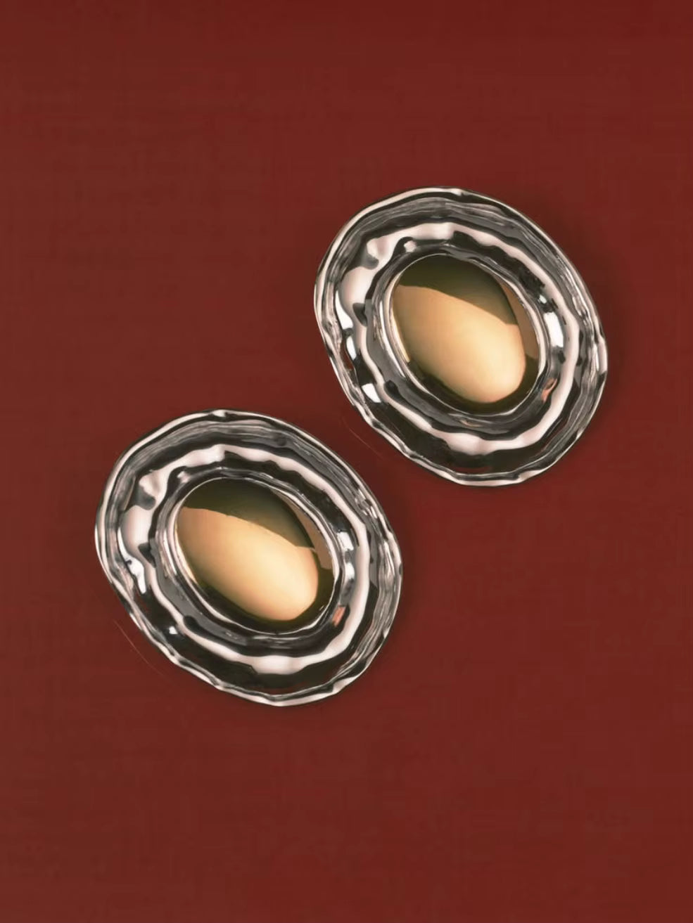 VINTAGE SCULPTURAL OVAL STUD EARRINGS