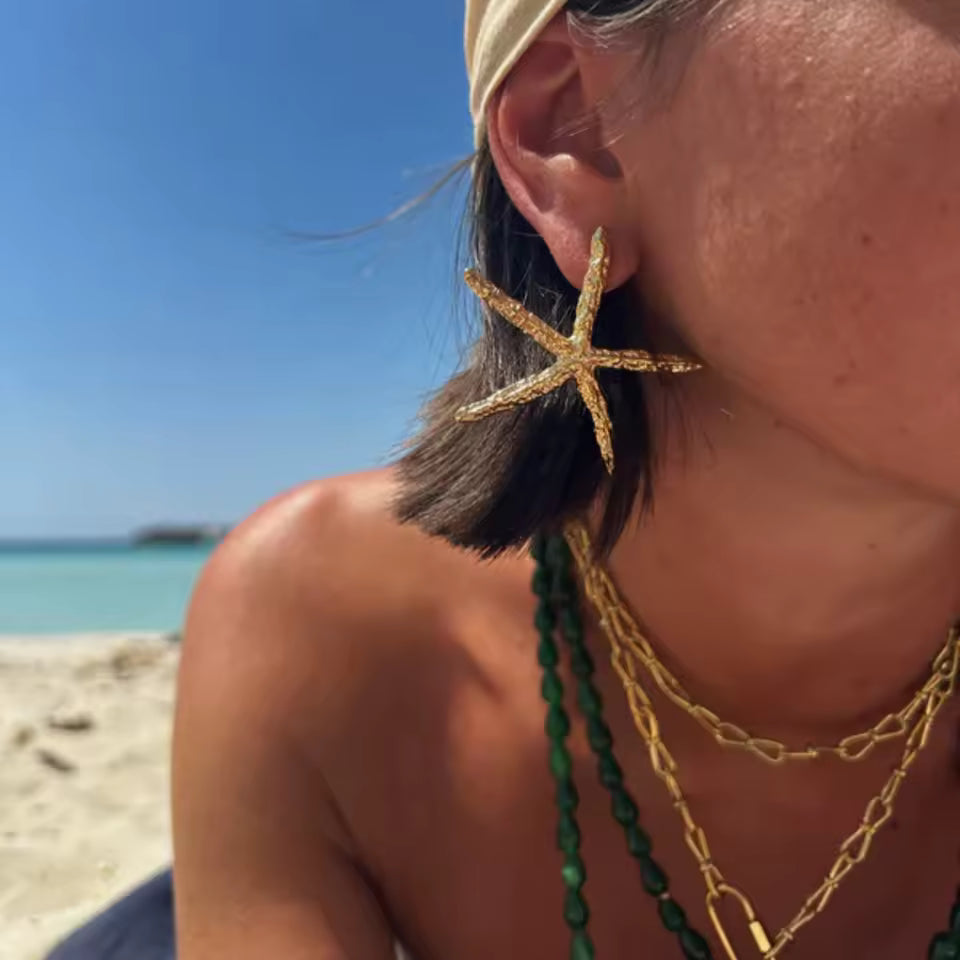SEA HAMMERED GOLD STARFISH EARRINGS