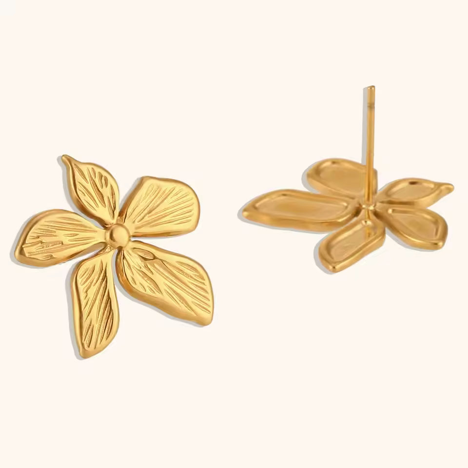 SEA GOLD LILY STUD EARRINGS