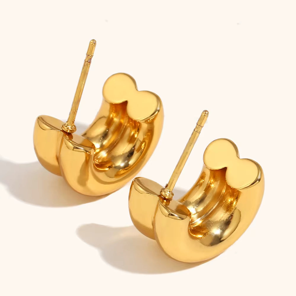 CLASSIC DOUBLE HOOP STUD EARRINGS
