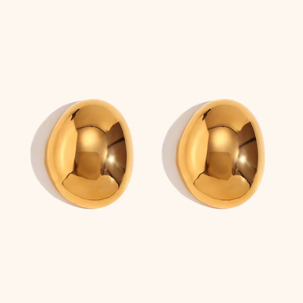 VINTAGE OVAL SCULPTURE STUD EARRINGS