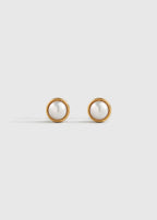 DOT PEARL STUD EARRINGS
