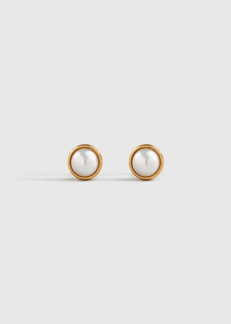 DOT PEARL STUD EARRINGS