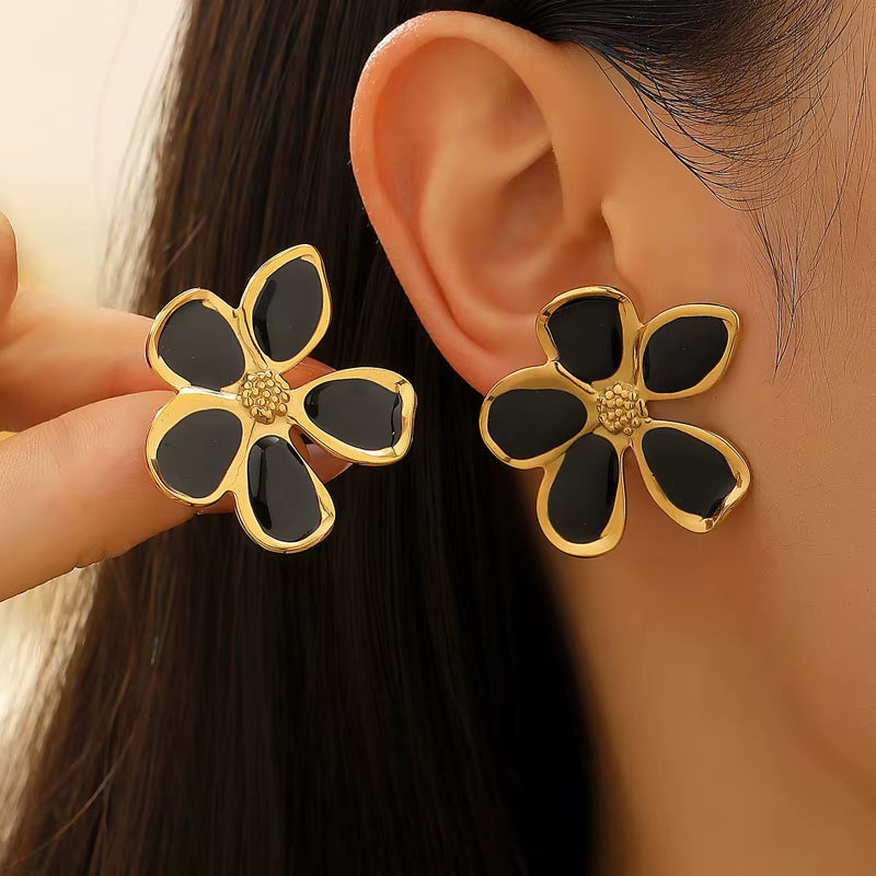 BOTANICA BLACK PETAL STUD EARRINGS