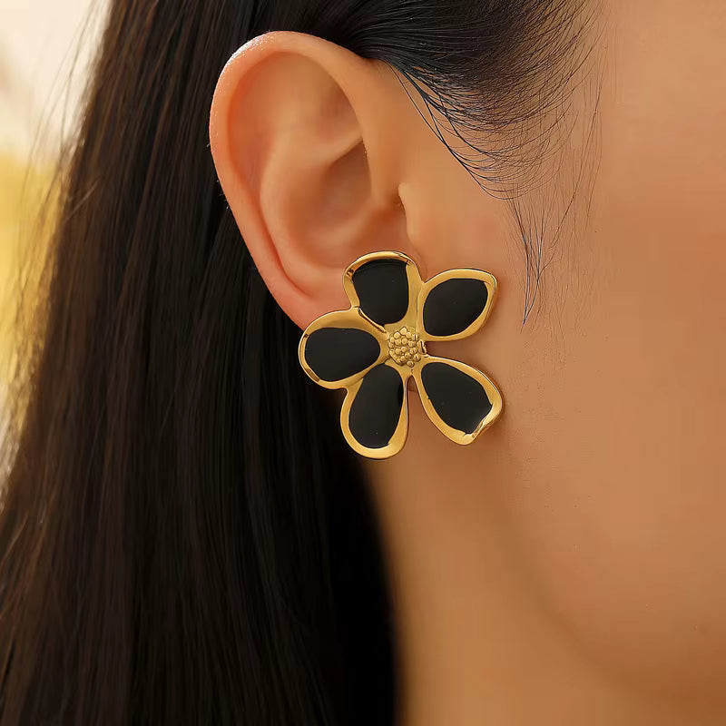BOTANICA BLACK PETAL STUD EARRINGS