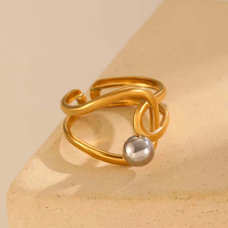 SEA GOLD KNOT BEAD RING