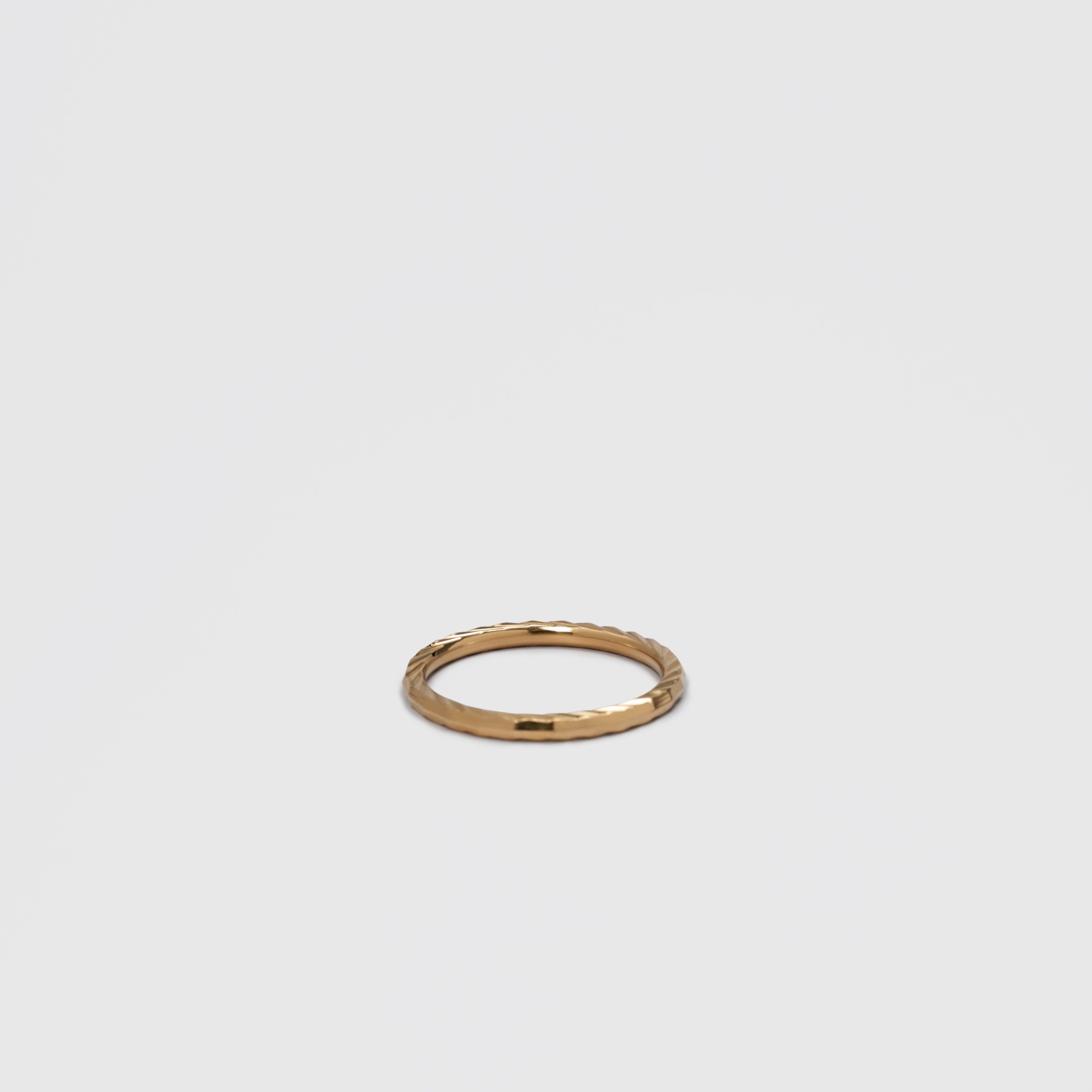 THREAD MINIMAL BAND RING