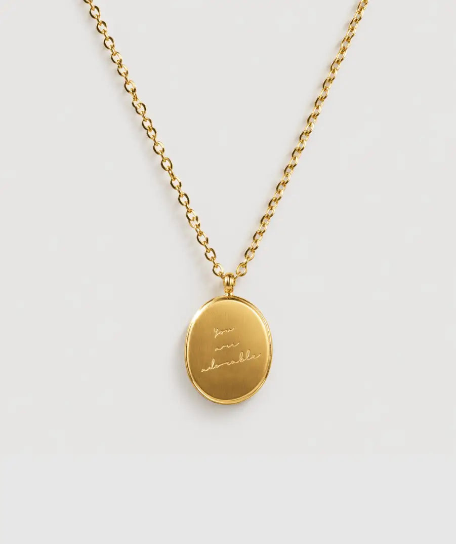 TOKEN MINIMAL MEDALLION NECKLACE