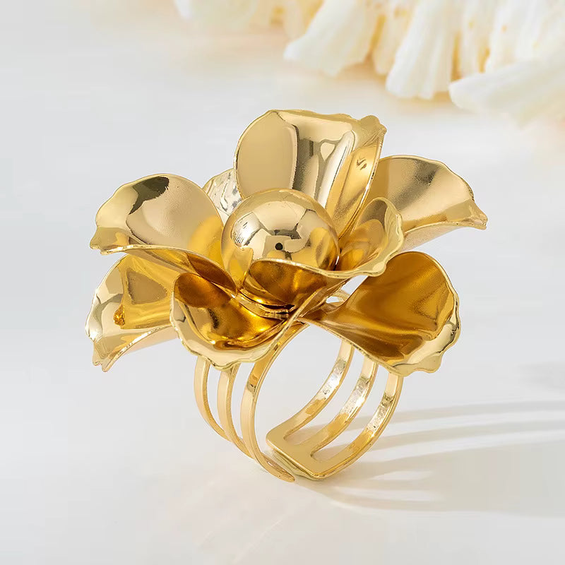 BOTANICA FLORAL SCULPTURE RING