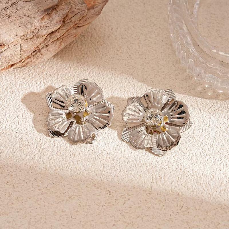 BOTANICA BLOSSOM STUD EARRINGS