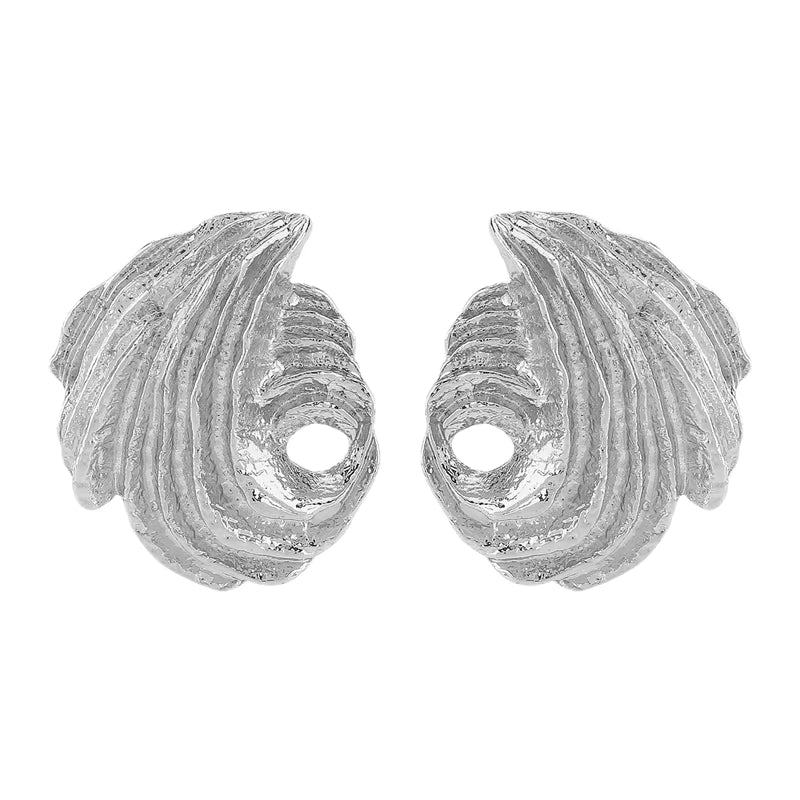 SEA SCULPTED SHELL STUD EARRINGS