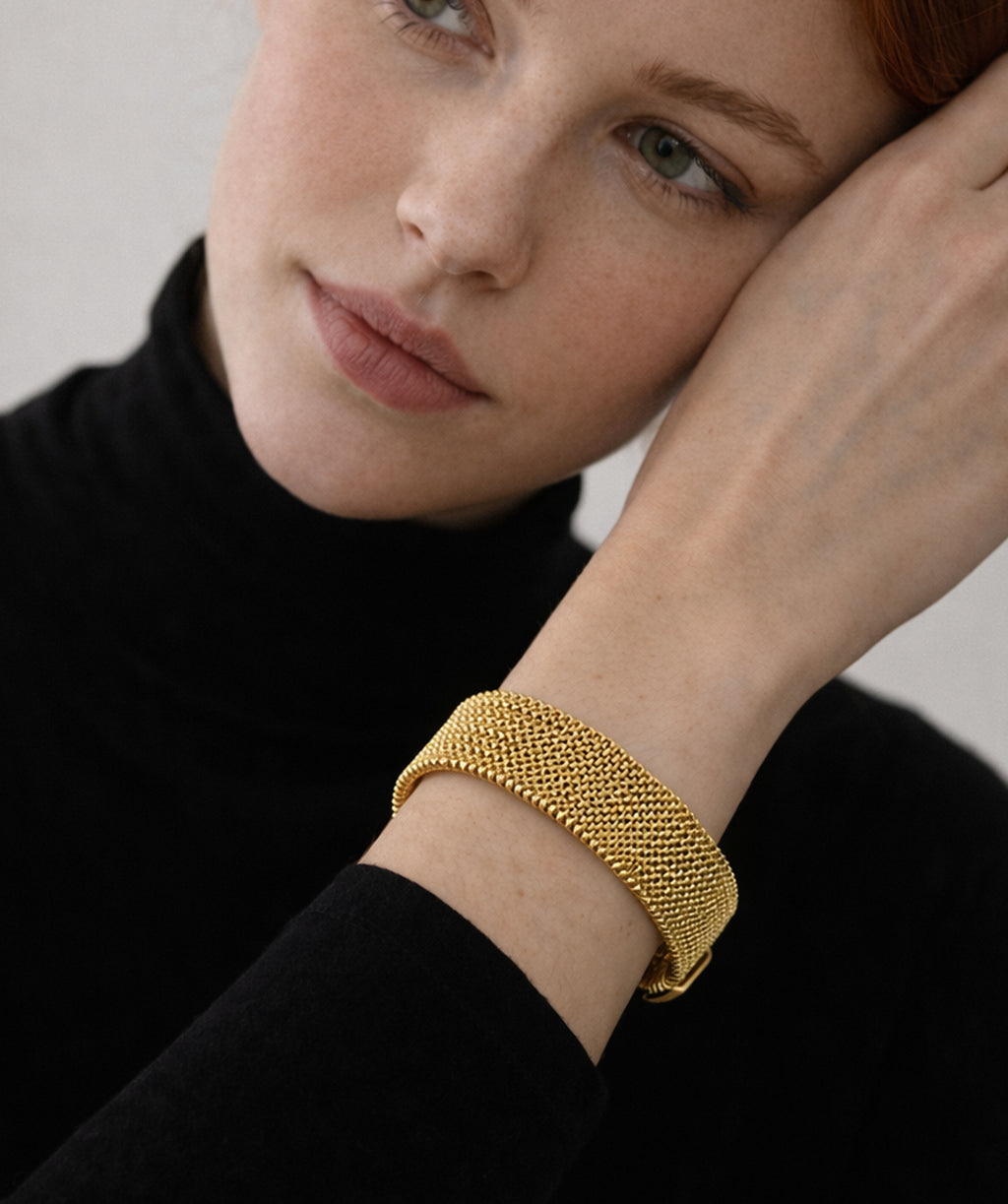FRAME SCULPTURAL CUFF BRACELET